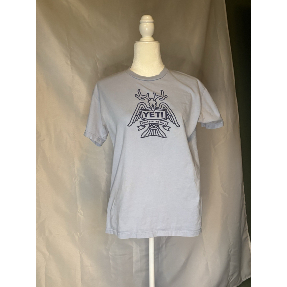 YETI Built For The Wild T-Shirt Men's Medium Light Blue Graphic Horn Fin Feather